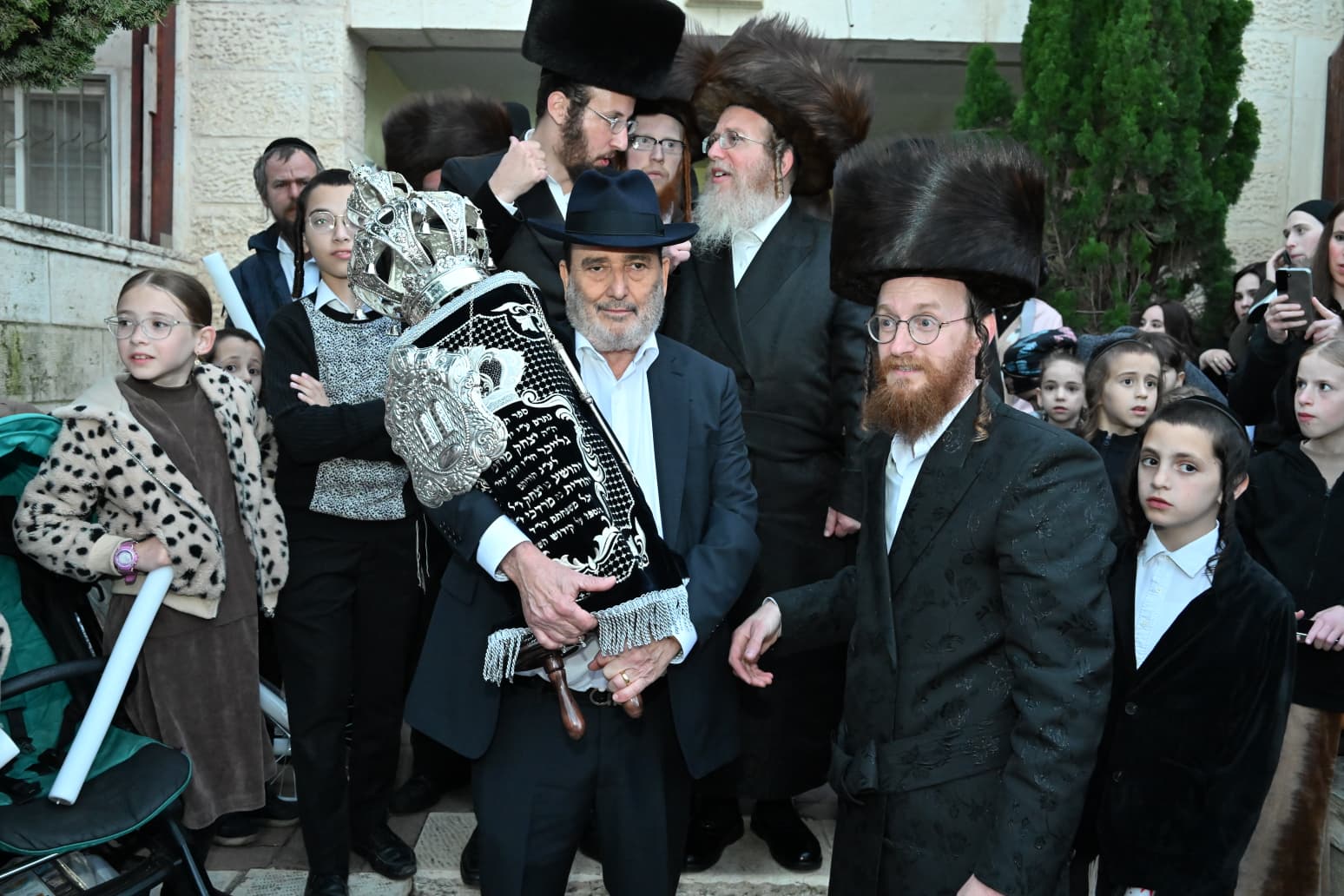הכנסת ספר תורה חגיגית